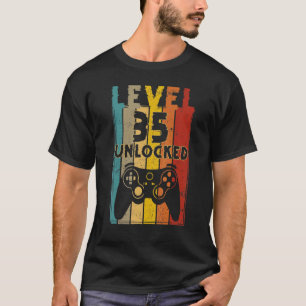 Level 35 Unlocked Video Gamer 35th Birthday T-Shirt