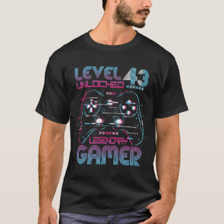 Level 43th Birthday Gamer Vintage 1980 Man T-Shirt