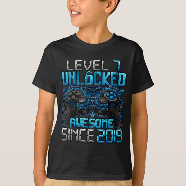 Level 7 Unlocked 7 Year Old For Boys 7th Birthday  T-Shirt (Front)