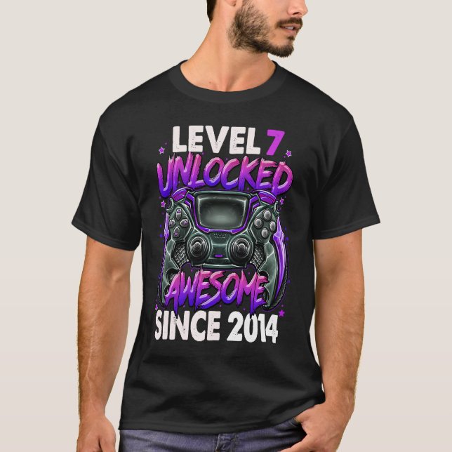Level 7 Unlocked Awesome Since 2014 7th Birthday G T-Shirt (Front)