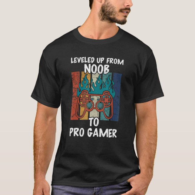 Levelled Up From Noob To Pro Gamer   Gaming Retro T-Shirt (Front)