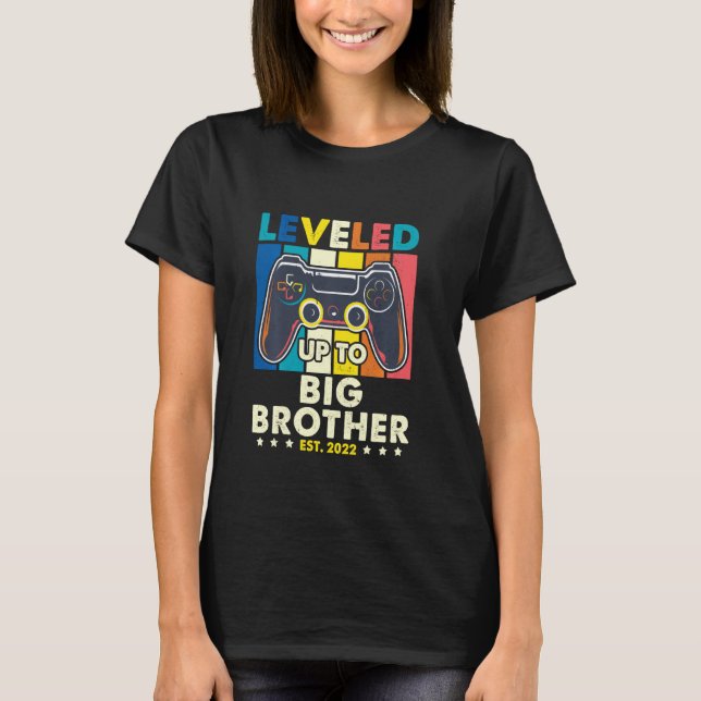 Levelling Up To Big Brother 2022 Funny Gamer Vinta T-Shirt (Front)