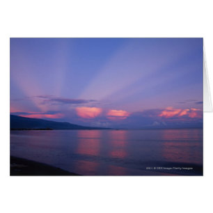 Lever de soleil au-dessus de mer