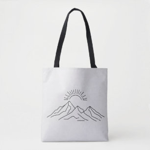 Lever de soleil minimaliste sur la montagne Sac
