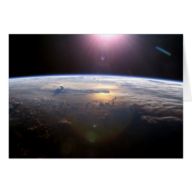 Lever de soleil sur la Terre (Devant horizontal)