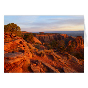 Lever de soleil sur le sentier Grand View au monum