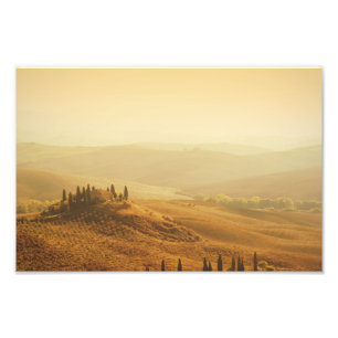 Lever de soleil sur un paysage en Toscane photo