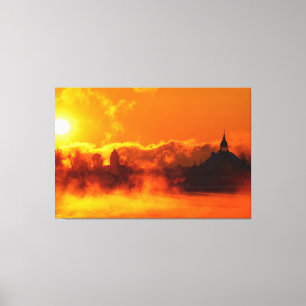 Lever du soleil du matin flamboyant dans la toile