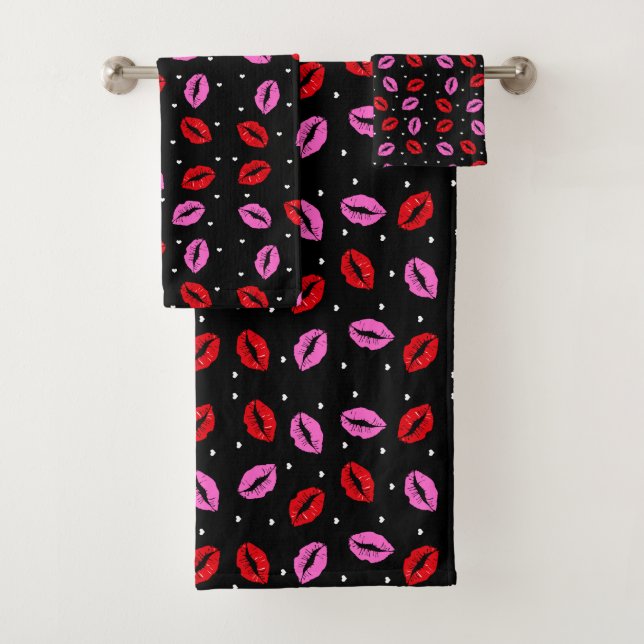 Lèvres Kiss Rose Red Heart Ensemble de serviettes  (En situation)