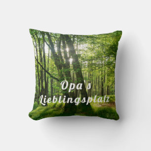 Lieblingsplatz im Wald Throw Pillow