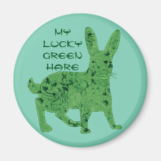 Lièvre vert chanceux | aimant