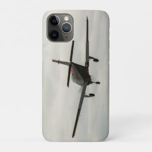 Light aircraft on approach to Auburn Airport iPhone 11 Pro Case
