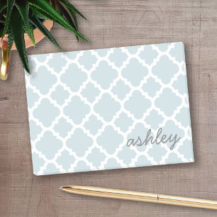 Light blue Quatrefoil Pattern Personalized Name Post-it Notes