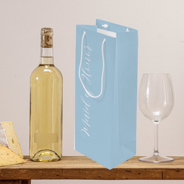 Light Blue Stylized Script Maid of Honour Wine Gift Bag (In Situ)
