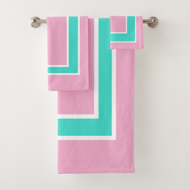 Light Pink Turquoise Block Pattern Bath Towel Set (Insitu)