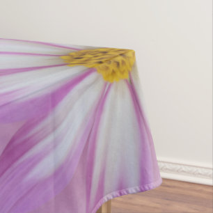Light purple flower tablecloth