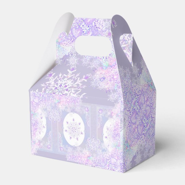 light purple snowflake & glittering heart favor box (Front Side)