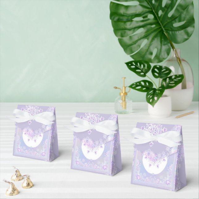 light purple snowflake & glittering heart favor box (Multiple)