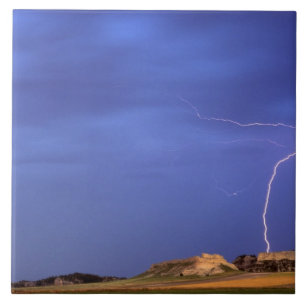 Lightning strikes buttes near Scottsbluff Tile