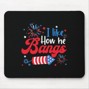 Like How She Explodes Fireworks Funny Couple 4th O Mouse Pad