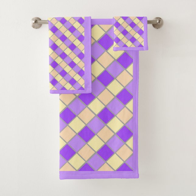 Lilac and Peach Bath Towel Set (Insitu)