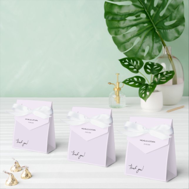 Lilac Romantic Calligraphy Script Favor Box (Multiple)