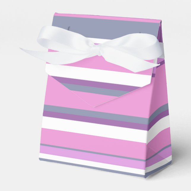 Lilac stripes favor box (Front Side)