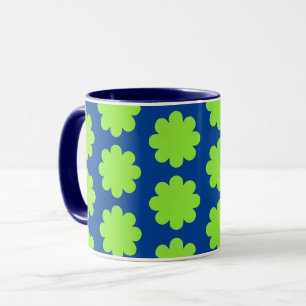 Lime Green Retro Flower Art sur Blue Mug Cup
