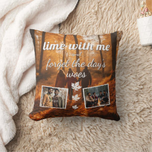 lime with me, forget the day's woes Foto Vorlag Throw Pillow