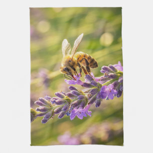 Linge De Cuisine Abeille sur lavande