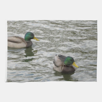 Linge De Cuisine Canards dans un étang