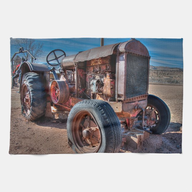 Linge De Cuisine Farms | Rusty Antique Tractor (Horizontal)