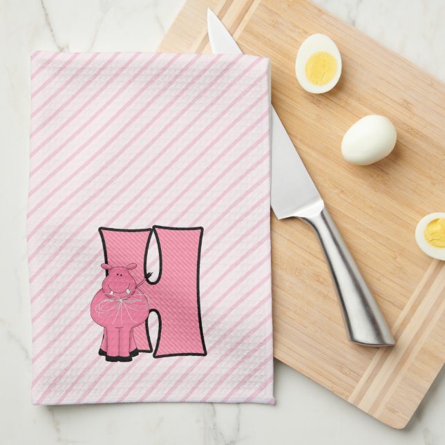 LINGE DE CUISINE LETTRE CHAUSSÉE HIPON ROSE CHEZ ENFANT H (Quart Plié)
