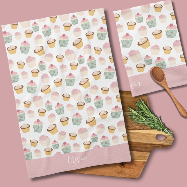Linge De Cuisine Motif Cupcake (Cute cupcake kitchen towel.  Customize with your own name or choice of text. Perfect for bakers!)