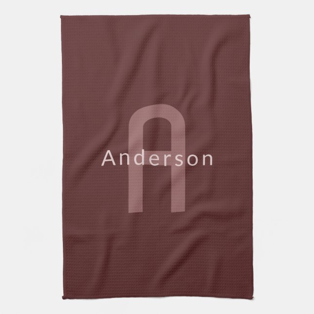 Linge De Cuisine Nom Monogramme d'apparence moderne | Rouge marron (Vertical)