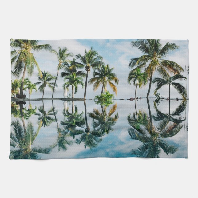 Linge De Cuisine Palmiers tropicaux avec réflexion dans l'océan. (Horizontal)