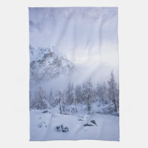 Linge De Cuisine Pays merveilleux d'hiver, brouillard, forêt d'épin