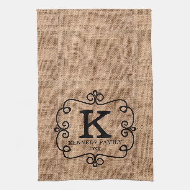 Linge De Cuisine Rustic Burlap Farmhouse Nom de famille Monogramme (Vertical)