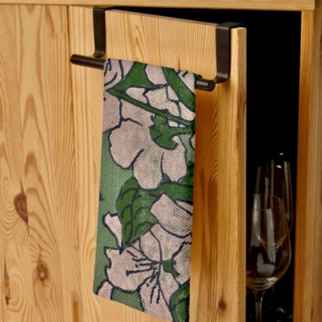 Linge De Cuisine Vert Fleur Rose  (Kitchen Towel 16”X24” poly-blend machine washable. 
)