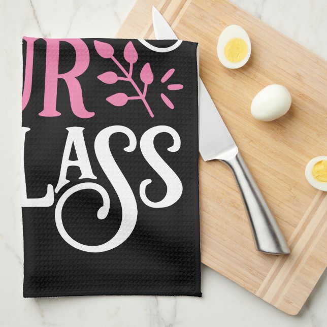 Linge De Cuisine Yoga Class? Pour a Glass (Quart Plié)