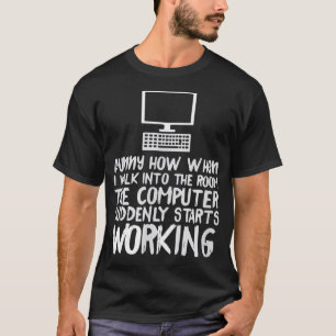 Linu Fish Windows Fish Funny Tech Humour T T-Shirt