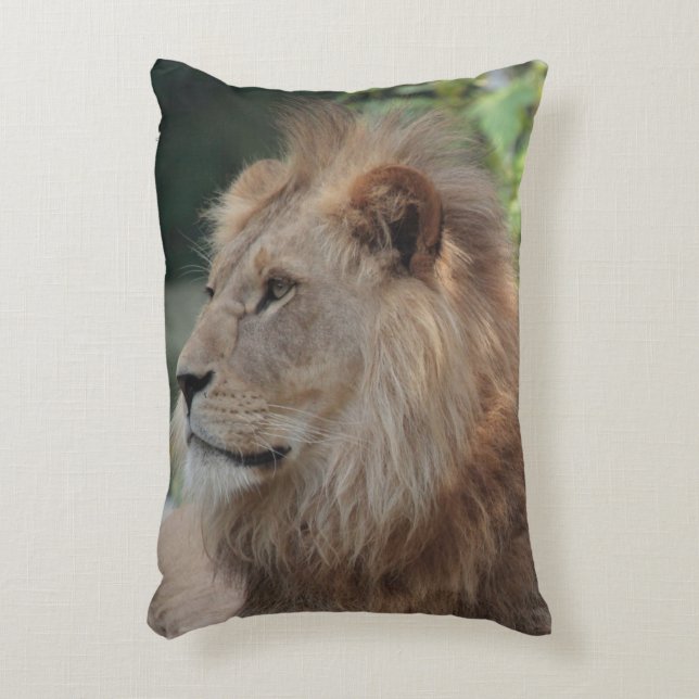 Lion 035 accent pillow (Front(Vertical))