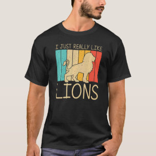 Lion For Men Women African Safari Zoo Animal Retro T-Shirt
