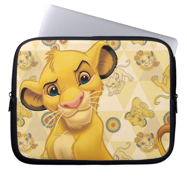 Lion King | Simba on Triangle Pattern Laptop Sleeve (Front)