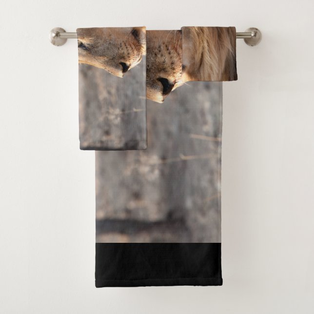 Lion Portrait Bath Towel Set (Insitu)