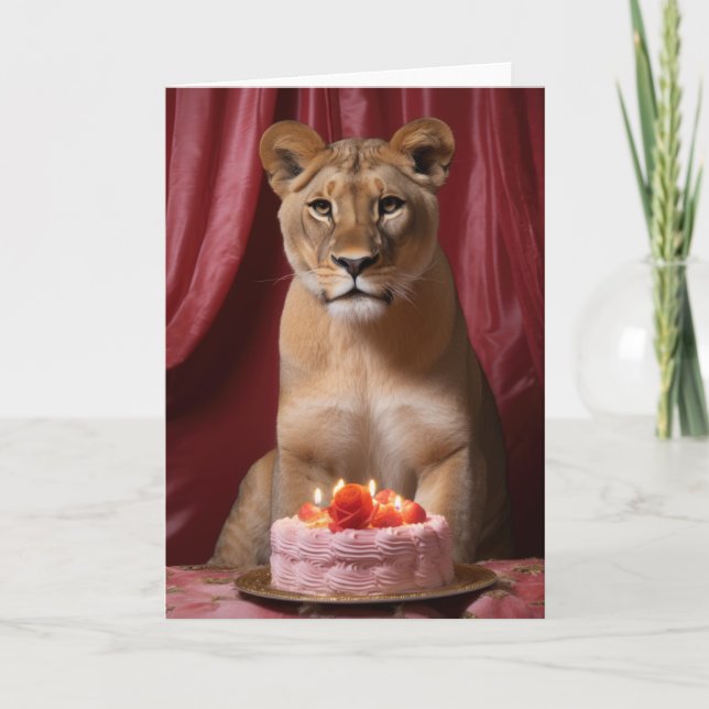 Lioness avec carte de gâteau d'anniversaire (Devant)