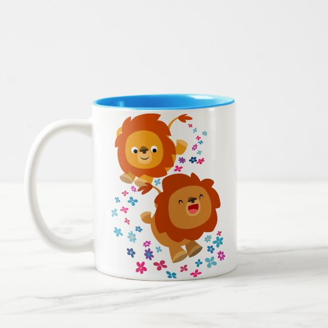 Lions Caricature Mignonnes Dans La Mug Du Jardin (Gauche)
