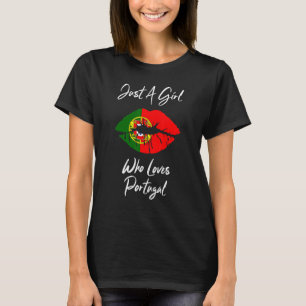 Lip Women's Girls Love Flag Portugal T-Shirt