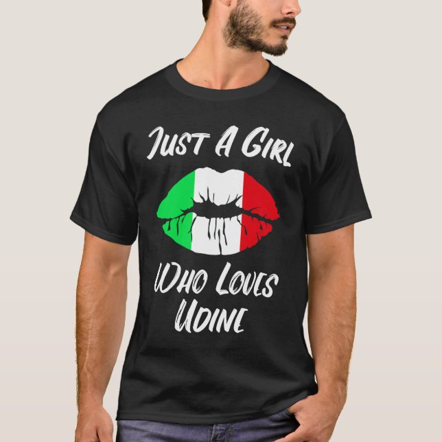 Lips Mouth Love Italian Flag Udine T-Shirt (Front)