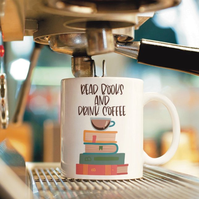 Lire des livres et boire du café Mug (Créateur téléchargé)
